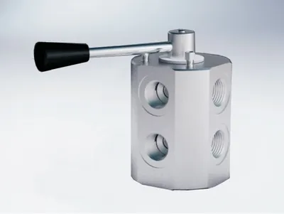 6-Way Diverter Valve (Steel Body)
